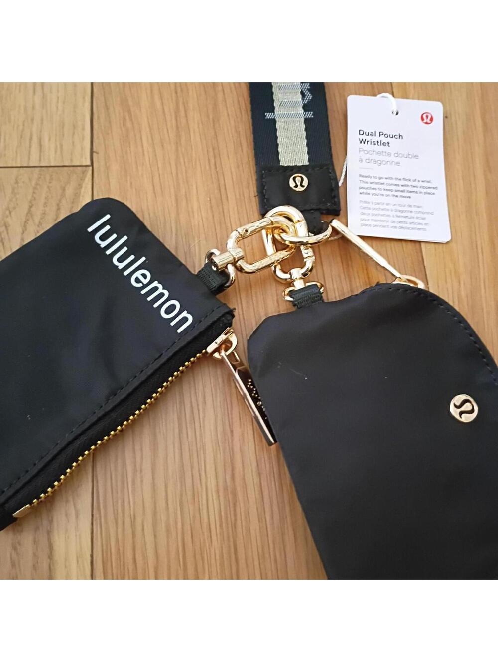 Lululemon Women's Black and Gold Wallet-purs - Picture 2 of 3